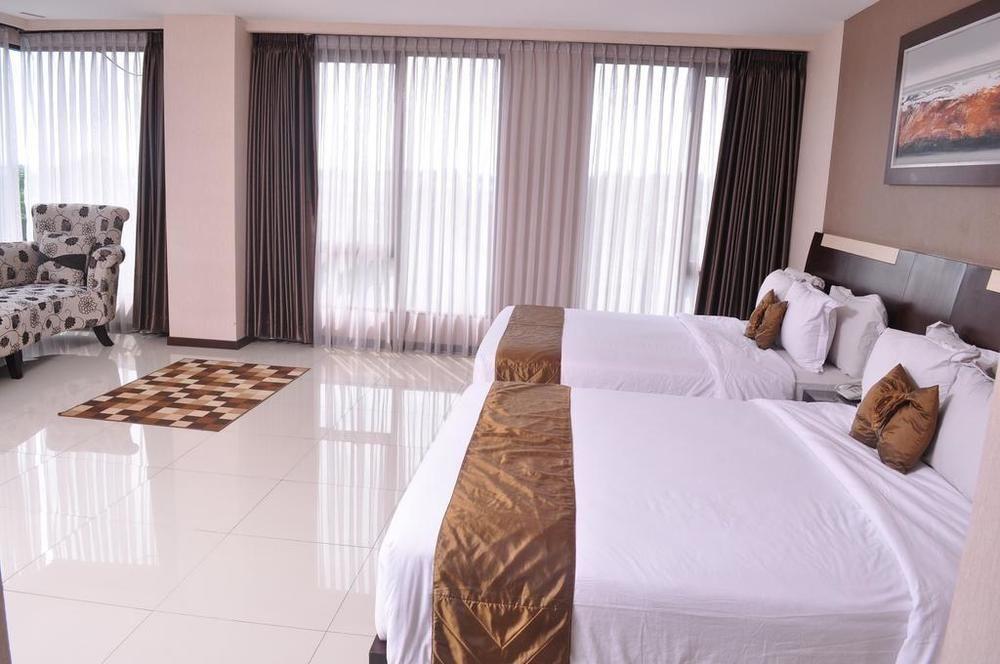 Scarlet Dago Hotel Бандунг Экстерьер фото