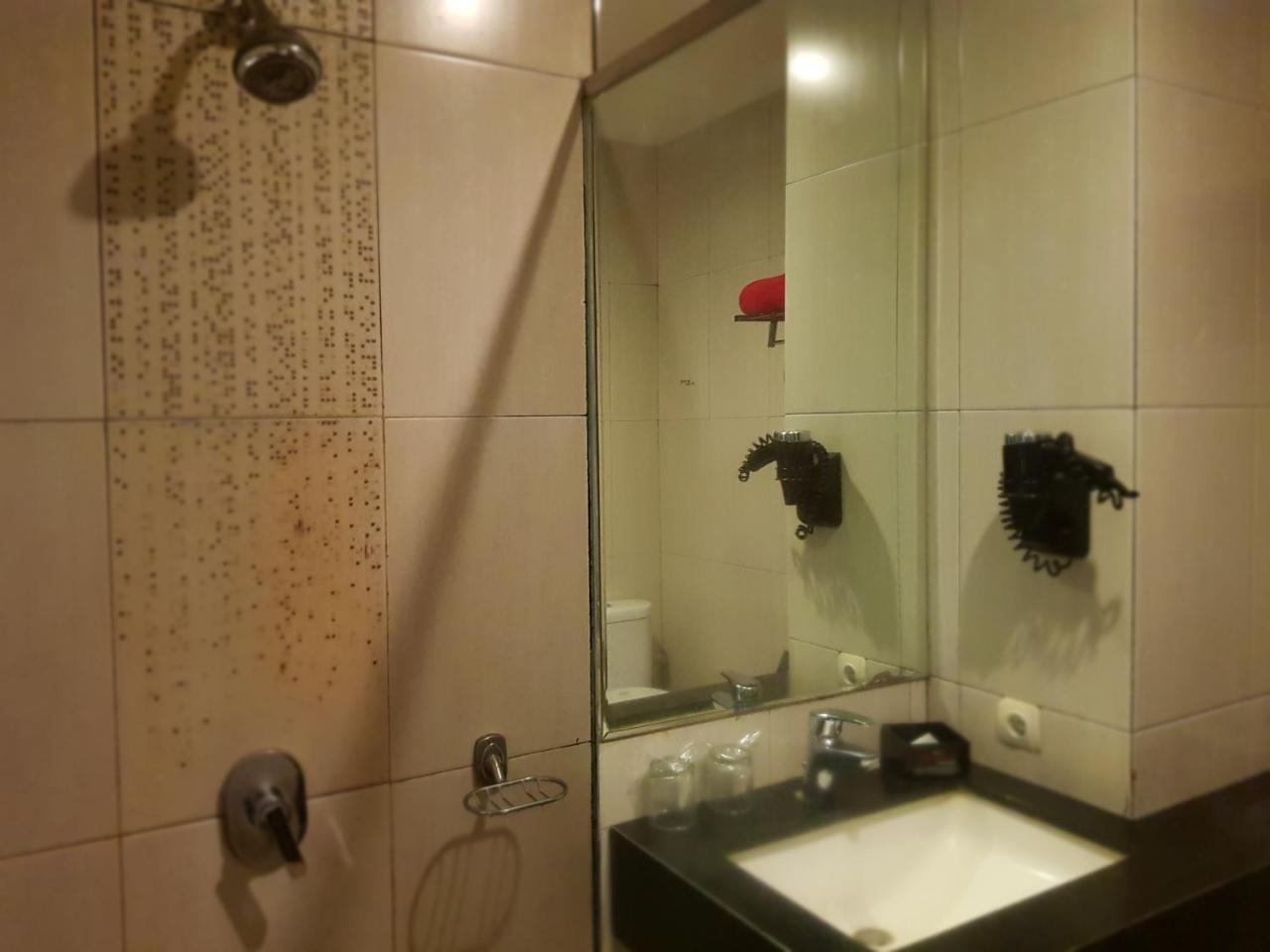 Scarlet Dago Hotel Бандунг Номер фото